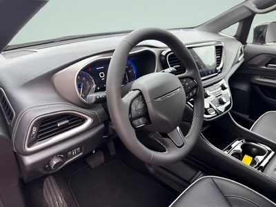 2027 Chrysler Pacifica PACIFICA LIMITED AWD