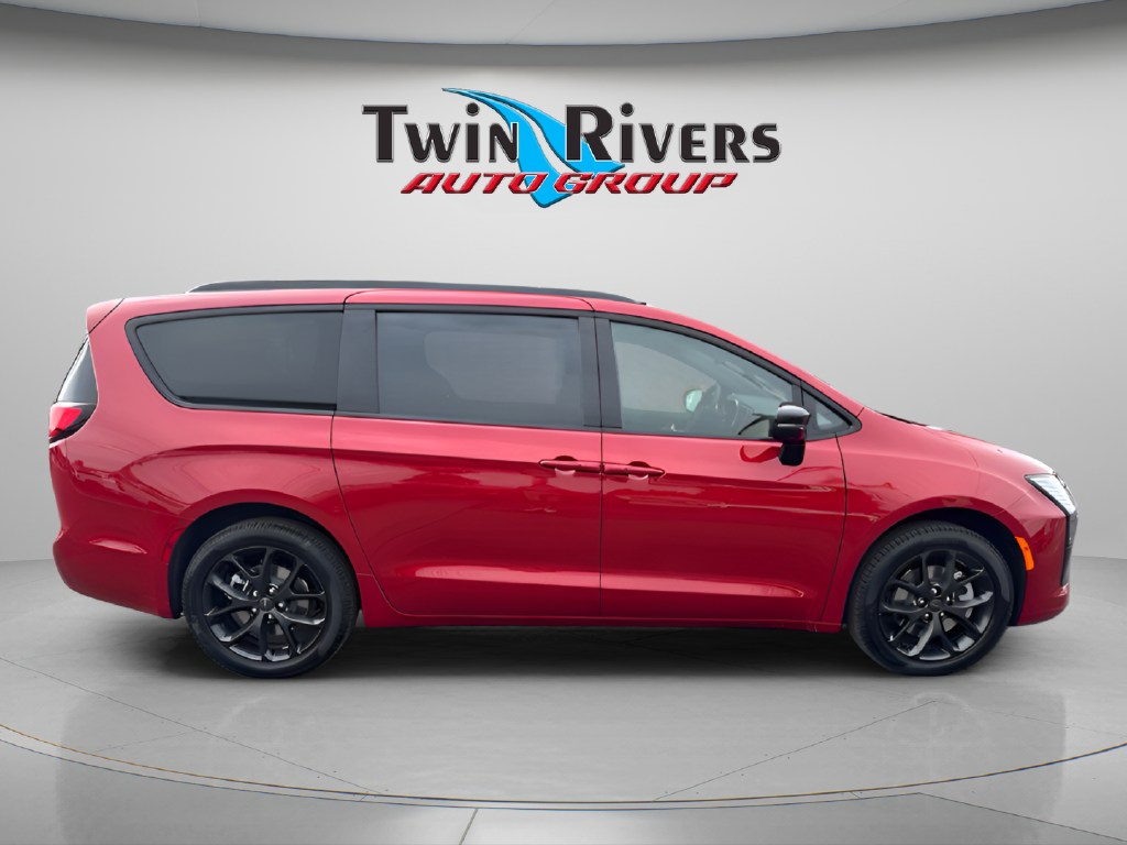 2027 Chrysler Pacifica PACIFICA LIMITED AWD