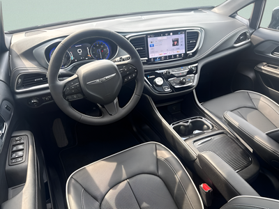 2026 Chrysler Pacifica PACIFICA LIMITED AWD