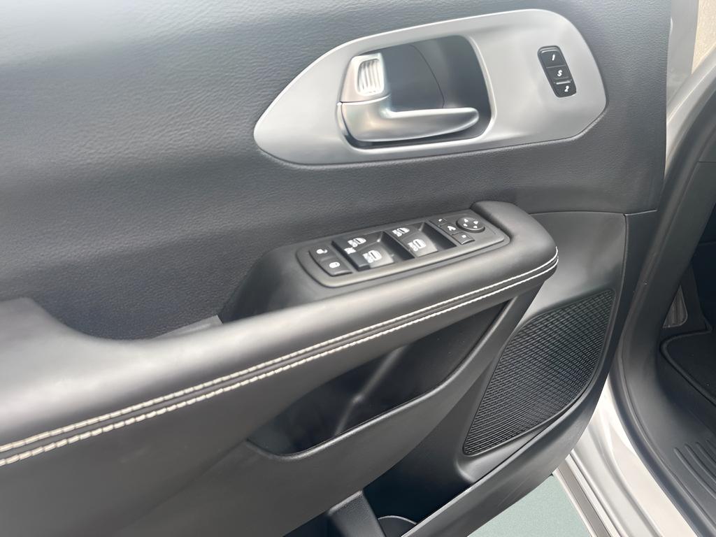 2026 Chrysler Pacifica PACIFICA LIMITED AWD