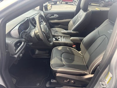 2026 Chrysler Pacifica PACIFICA LIMITED AWD