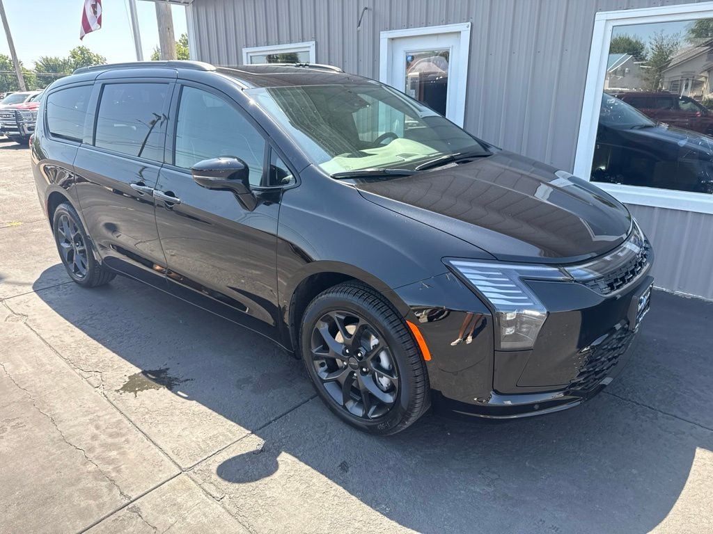 2027 Chrysler Pacifica PACIFICA LIMITED AWD