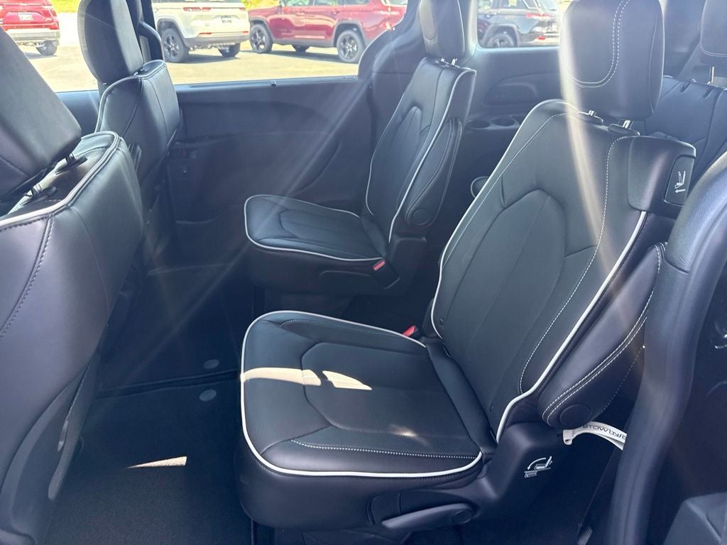 2027 Chrysler Pacifica PACIFICA LIMITED AWD
