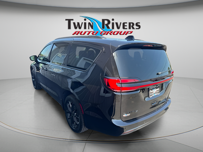 2027 Chrysler Pacifica PACIFICA LIMITED AWD
