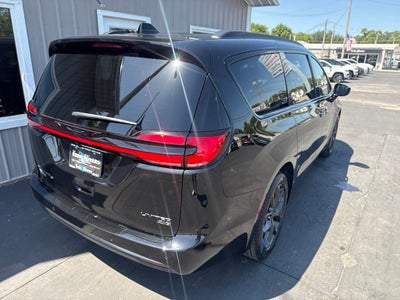 2027 Chrysler Pacifica PACIFICA LIMITED AWD