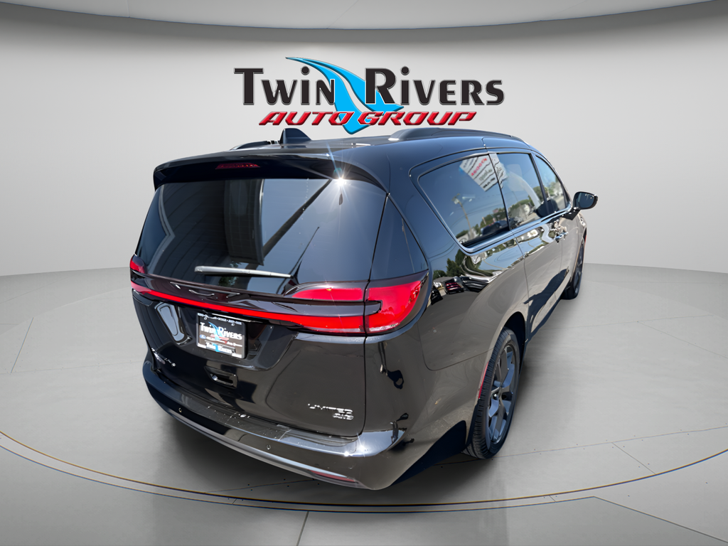 2027 Chrysler Pacifica PACIFICA LIMITED AWD