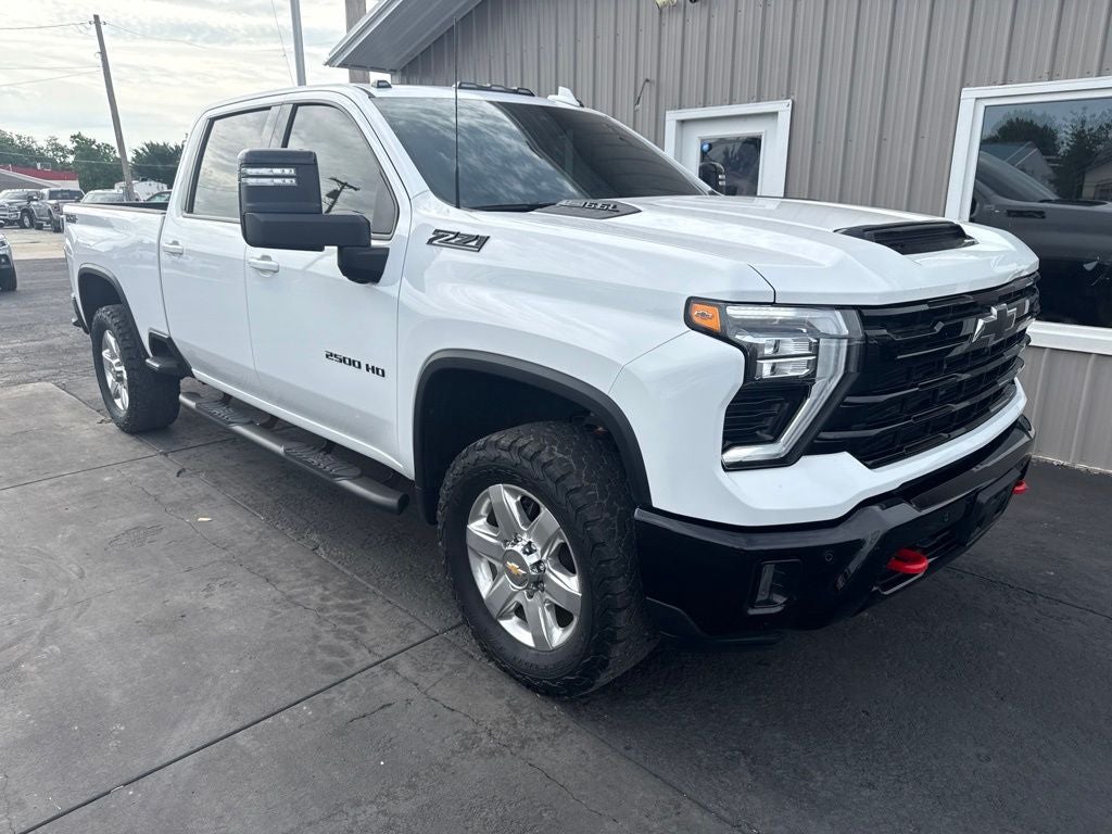 2025 Chevrolet Silverado 2500HD 4WD Crew Cab Standard Bed LTZ