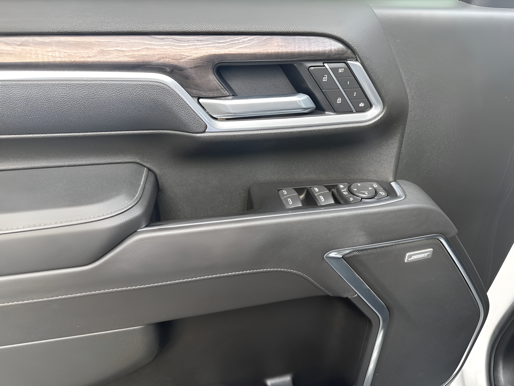 2025 Chevrolet Silverado 2500HD 4WD Crew Cab Standard Bed LTZ