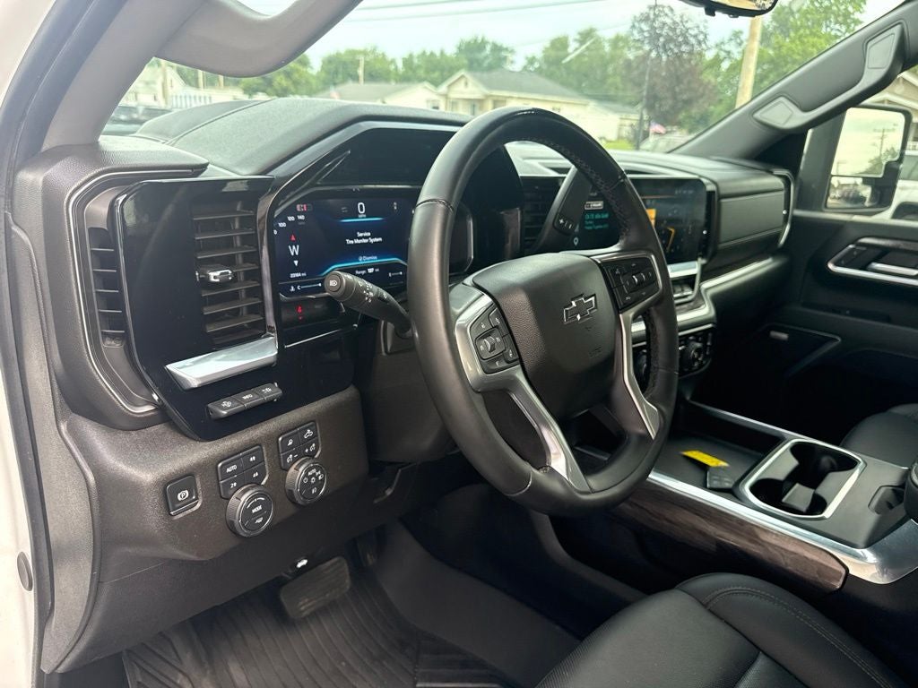 2025 Chevrolet Silverado 2500HD 4WD Crew Cab Standard Bed LTZ