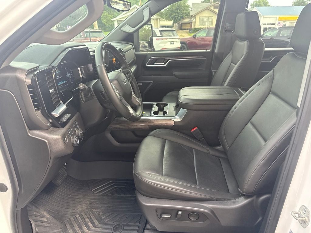 2025 Chevrolet Silverado 2500HD 4WD Crew Cab Standard Bed LTZ