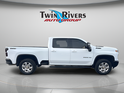 2025 Chevrolet Silverado 2500HD 4WD Crew Cab Standard Bed LTZ