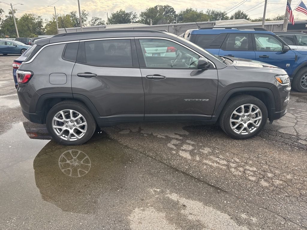 2022 Jeep Compass Latitude Lux 4x4