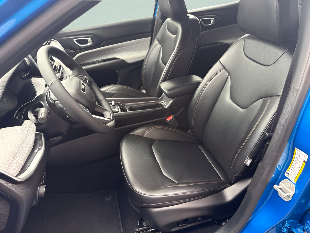 2024 Jeep Compass Latitude Lux FWD