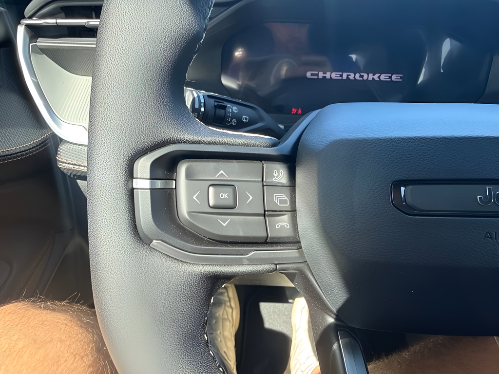2026 Jeep Cherokee CHEROKEE LIMITED 4X4
