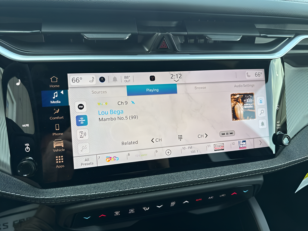 2026 Jeep Cherokee CHEROKEE LAREDO 4X4
