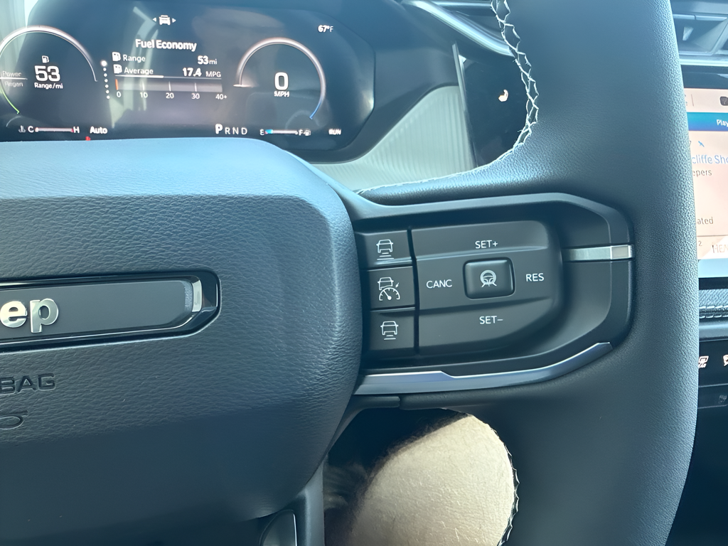 2026 Jeep Cherokee CHEROKEE LAREDO 4X4