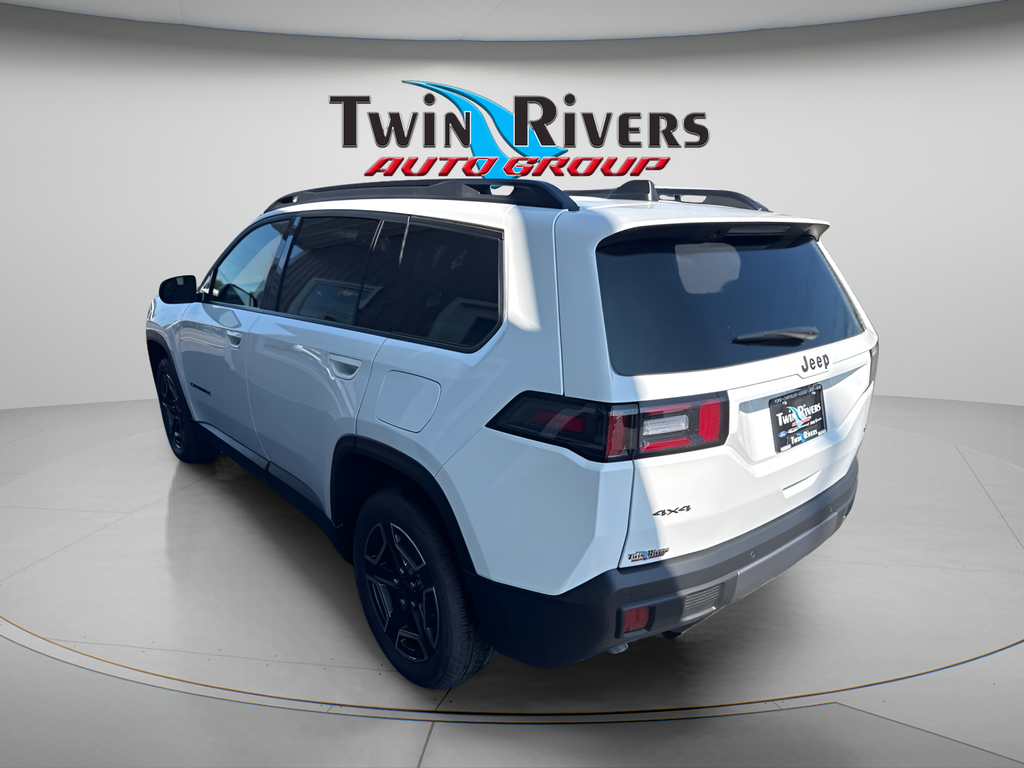 2026 Jeep Cherokee CHEROKEE LAREDO 4X4