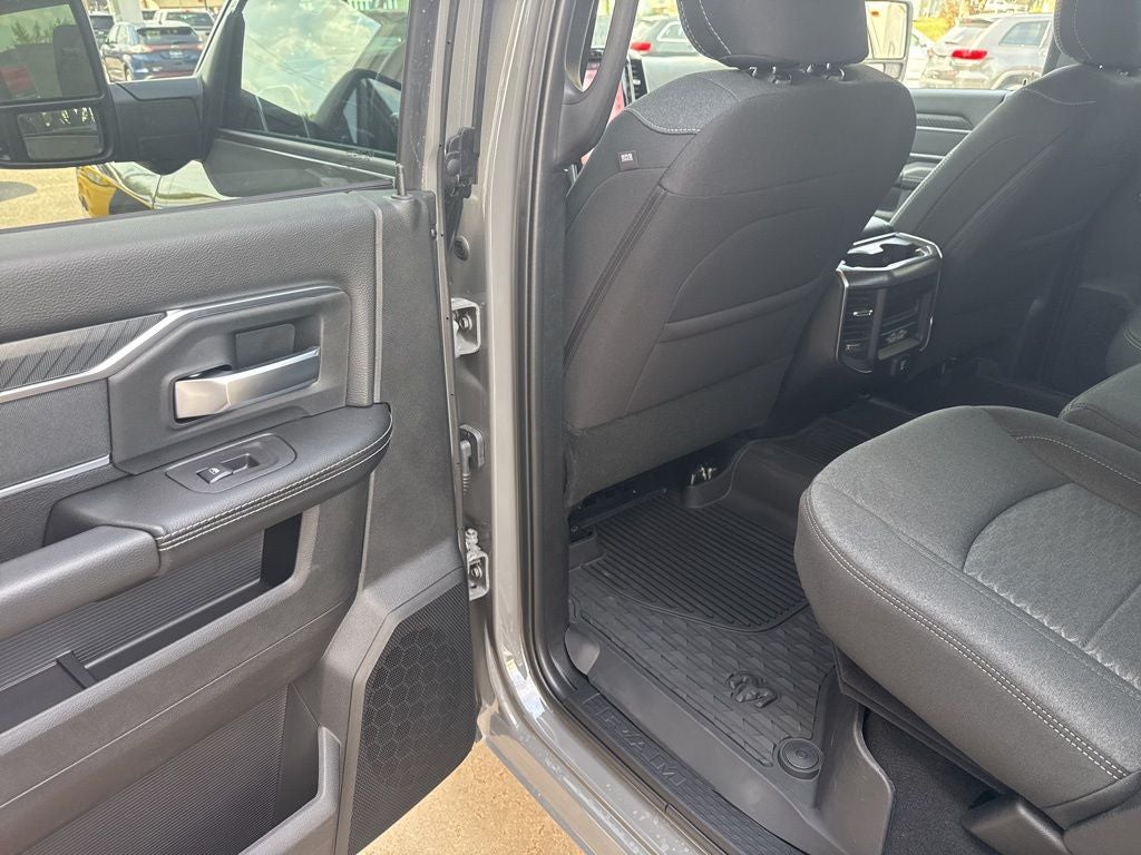 2026 RAM Ram 3500 RAM 3500 BIG HORN CREW CAB 4X4 6'4' BOX