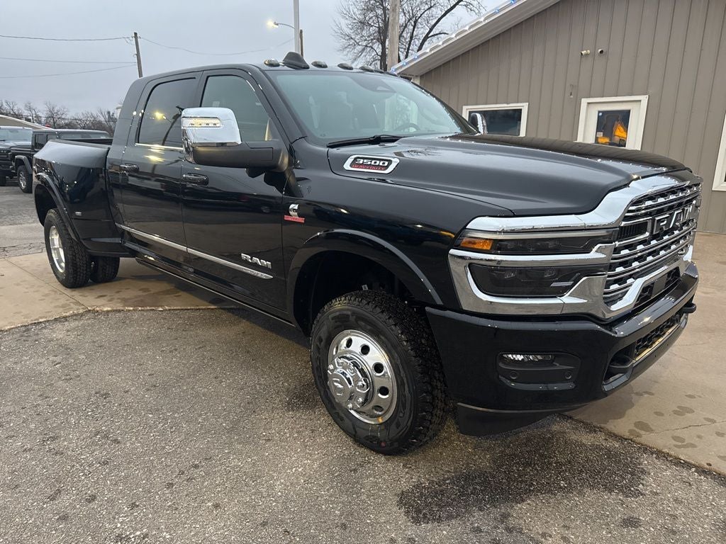2026 RAM Ram 3500 RAM 3500 LIMITED MEGA CAB 4X4 6'4' BOX