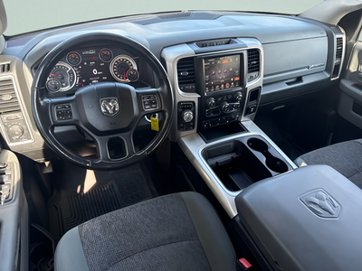 2017 RAM 1500 Big Horn Crew Cab 4x4 5'7' Box