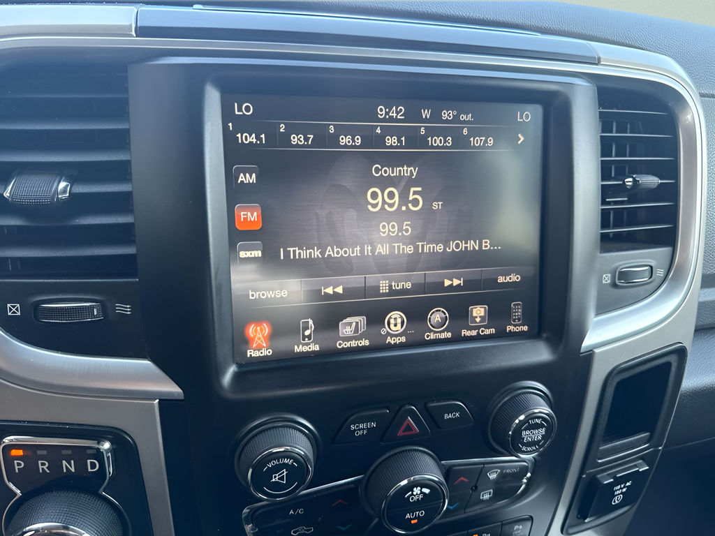 2017 RAM 1500 Big Horn Crew Cab 4x4 5'7' Box