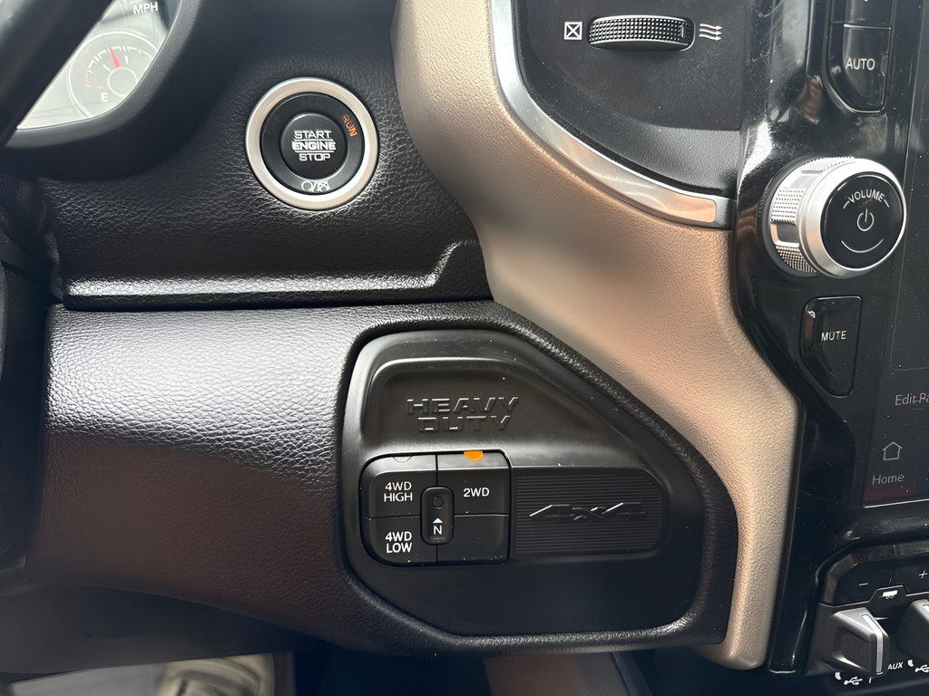 2023 RAM Ram 2500 Laramie Crew Cab 4x4 6'4' Box