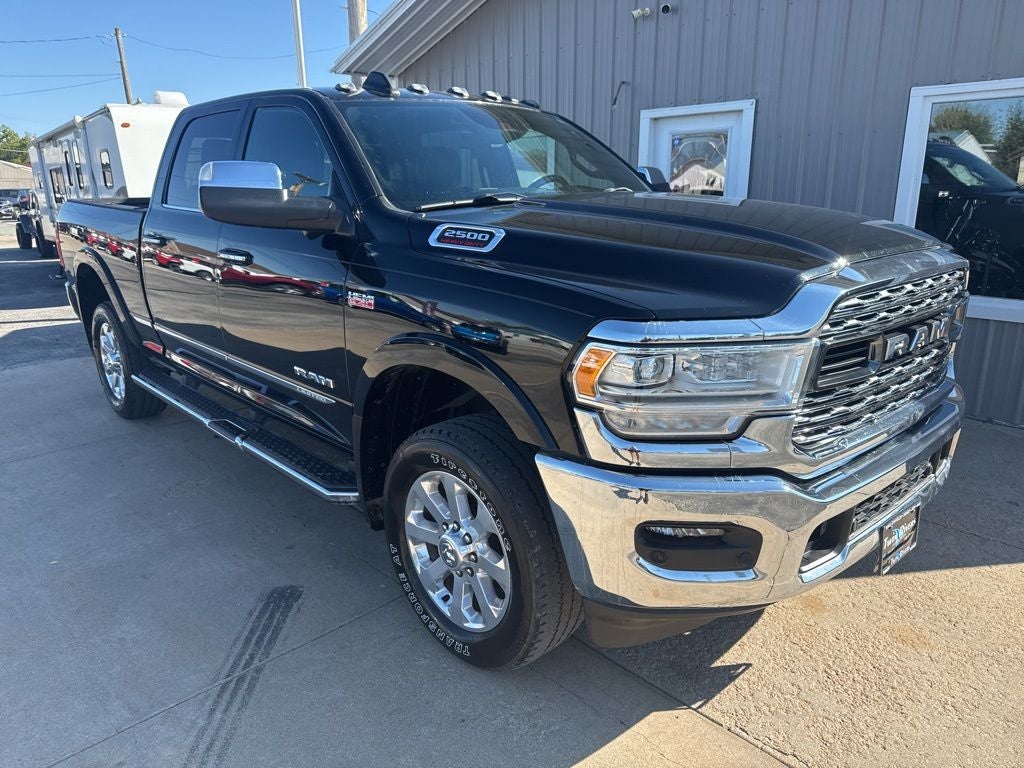 2022 RAM 2500 Limited Crew Cab 4x4 6'4' Box