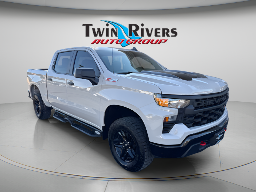 2026 Chevrolet Silverado 1500 4WD Crew Cab Short Bed Custom Trail Boss