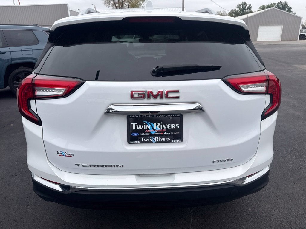2022 GMC Terrain AWD SLT