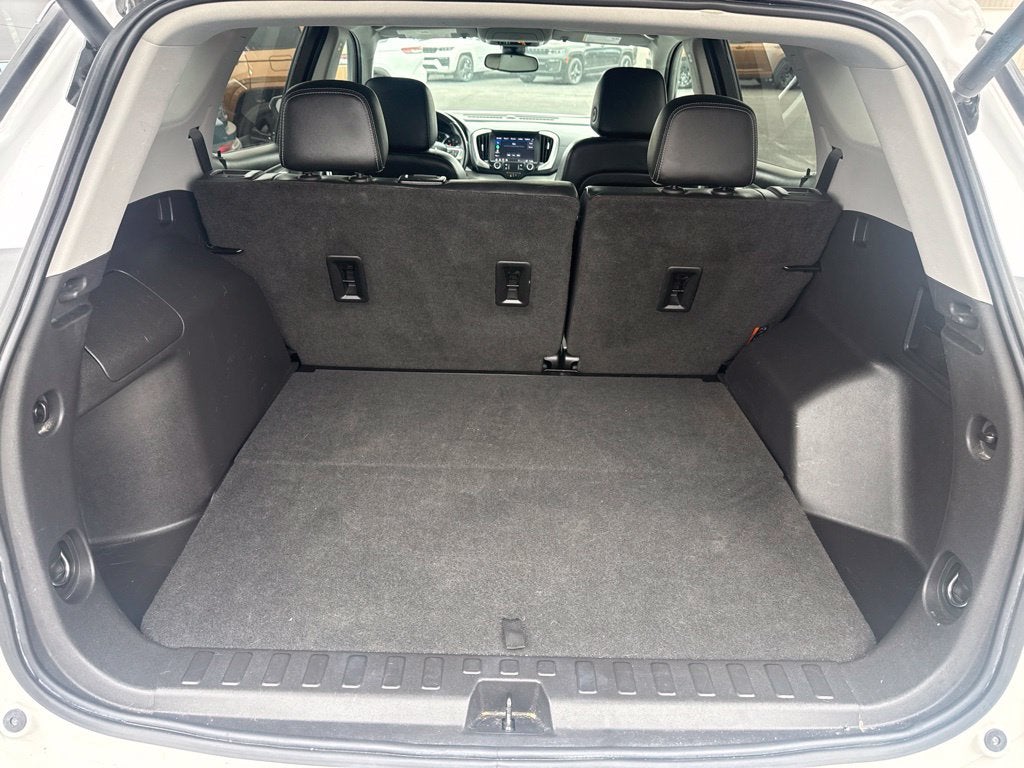 2022 GMC Terrain AWD SLT