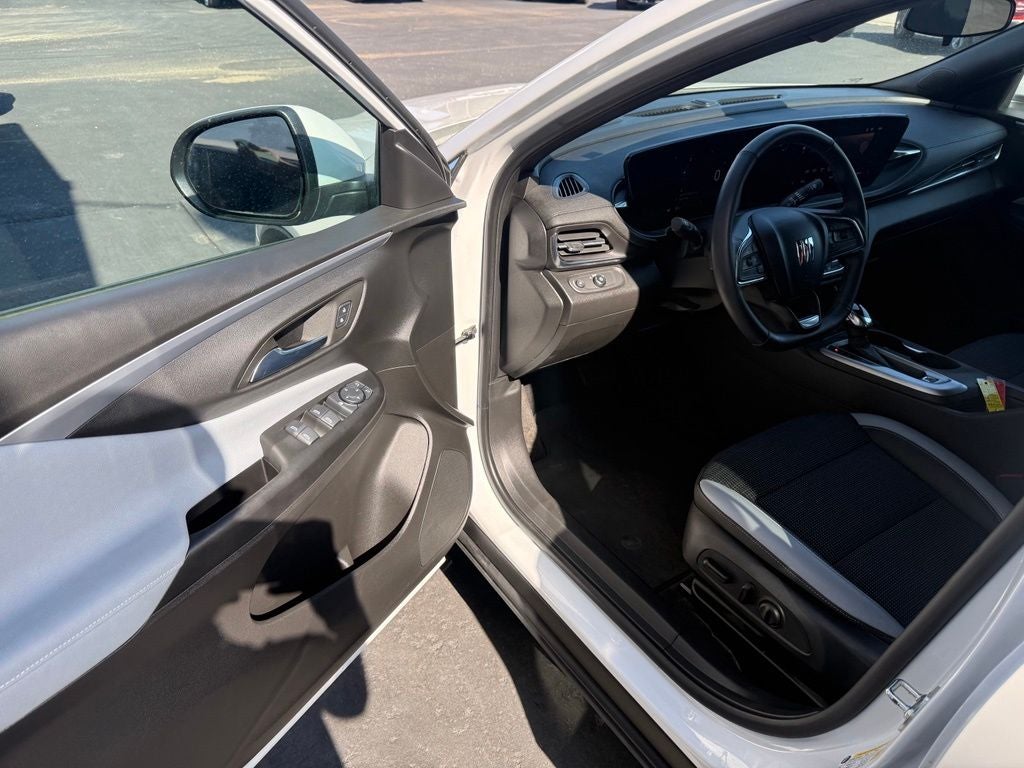 2024 Buick Envista Preferred FWD