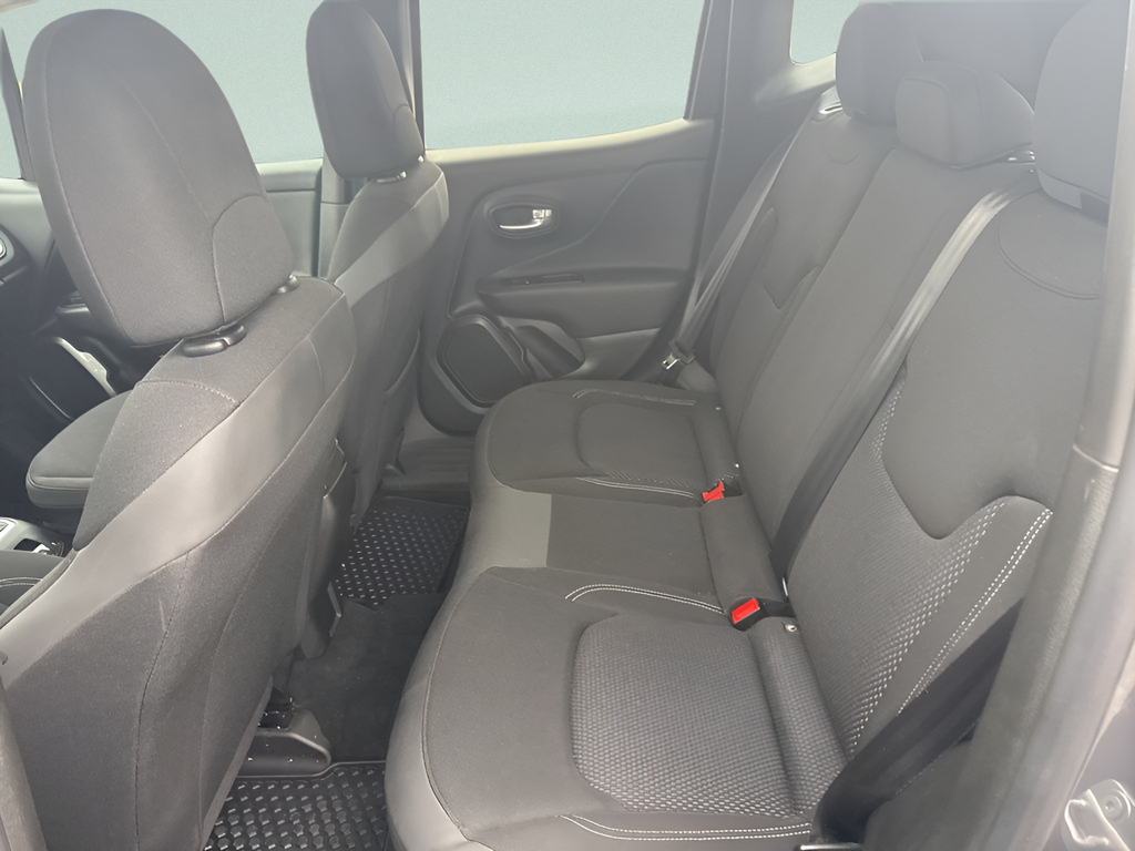 2023 Jeep Renegade Latitude - Photo 11