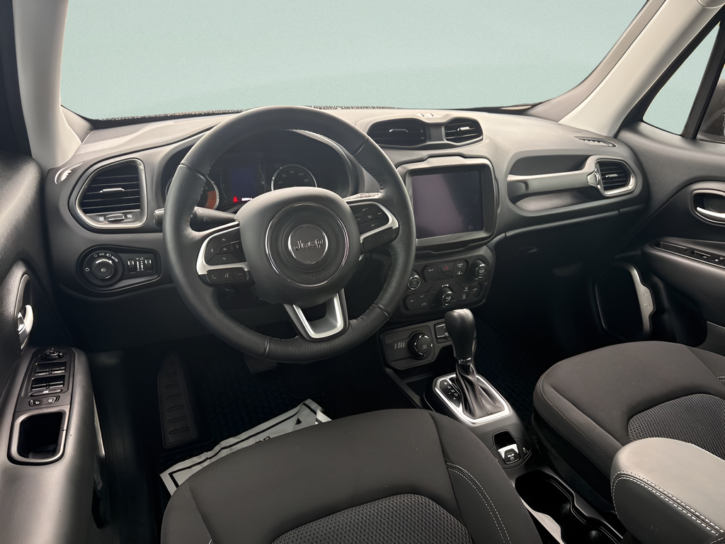2023 Jeep Renegade Latitude - Photo 12