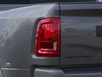 2027 RAM Ram 3500 RAM 3500 LIMITED MEGA CAB 4X4 6'4' BOX